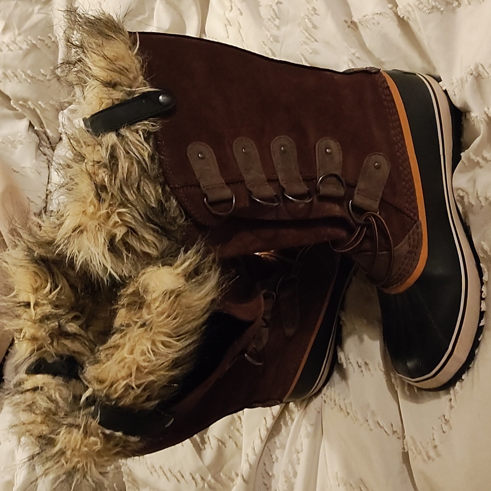 New Sorel Joan of Arc Boots. Worn twice